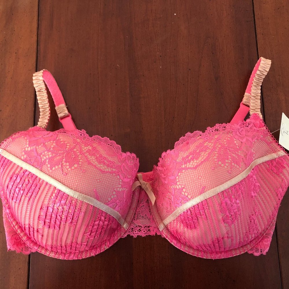 Elle Macpherson Bra - 34DD